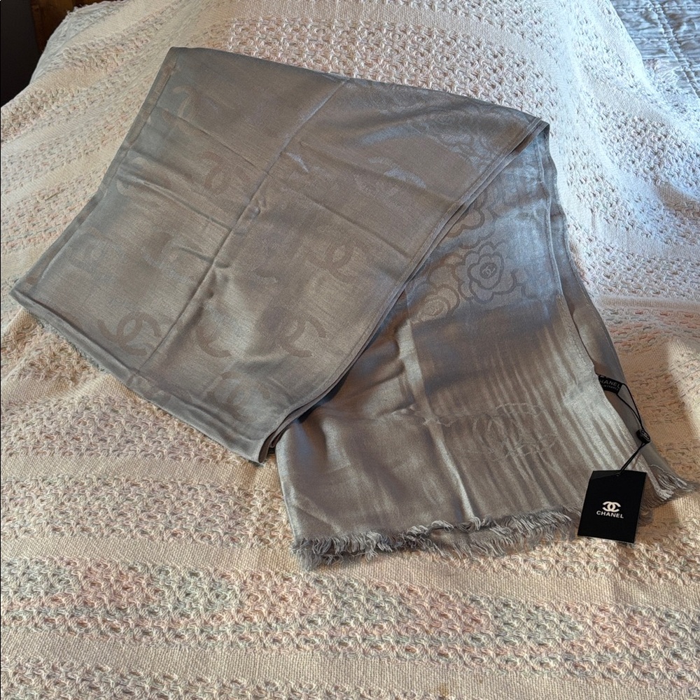 NWT CHANEL monogram & floral oversized blanket scarf gray/silver
